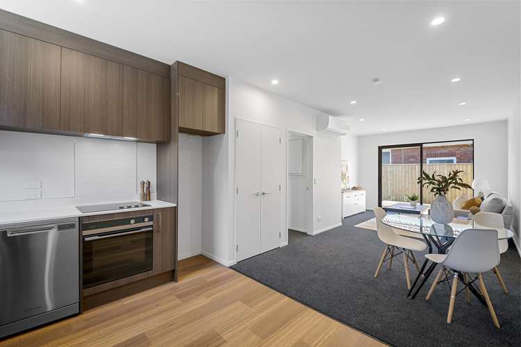 2/75 Randolph Street Woolston_6