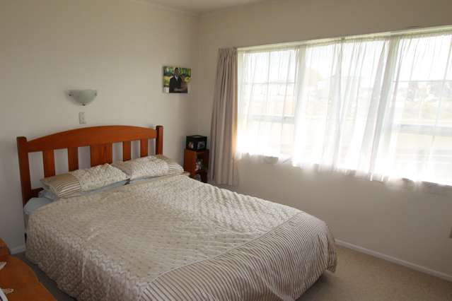 27 George Street Pahiatua_4