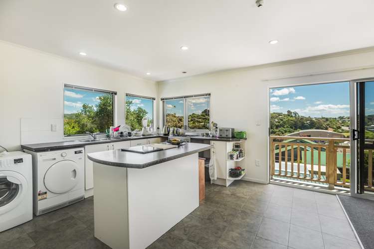 16 Erua Road Ostend_7