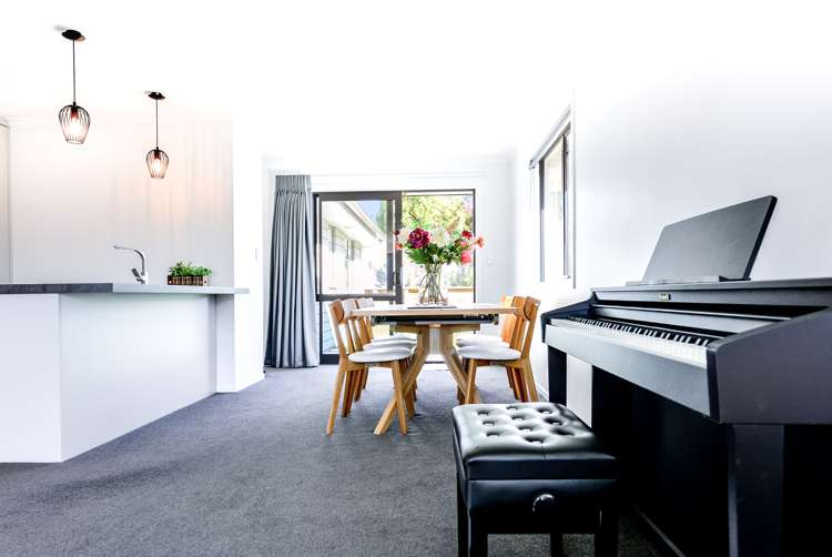 19 Maanihi Drive Rototuna North_7