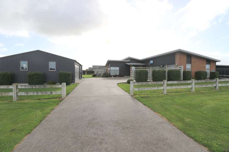 21 Sunrise Drive Seaward Bush_53