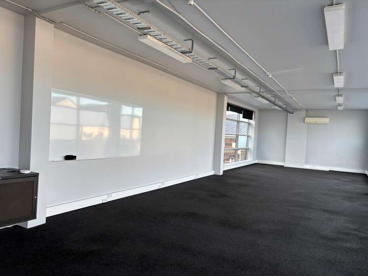 2/245 St Asaph Street City Centre_2