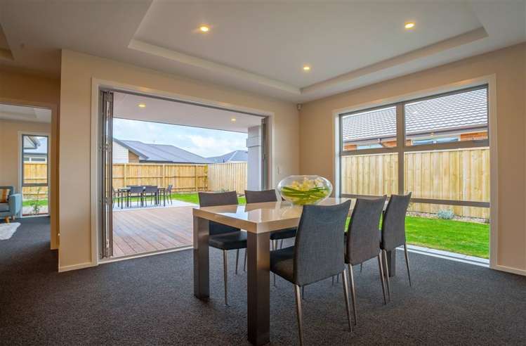 24 Oaks Drive Lincoln_6