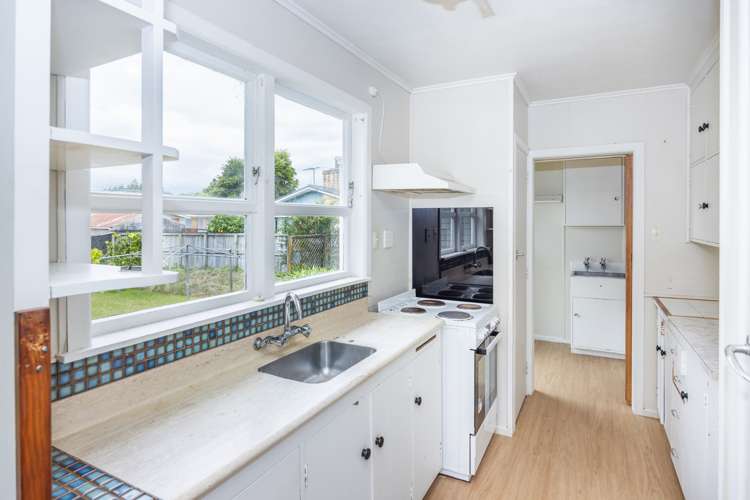 16 Leeds Street Silverdale_13