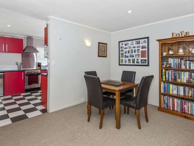 2/30 Botany Road Howick_2