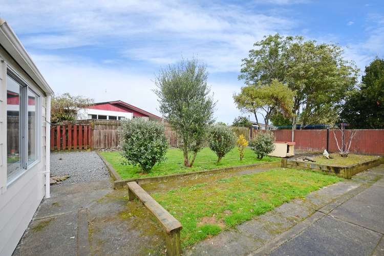 21 Tacoma Drive Totara Park_13