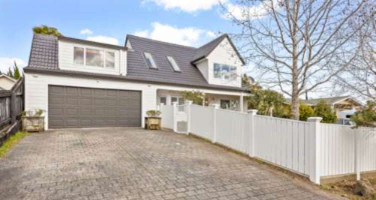 8 Picasso Drive_0