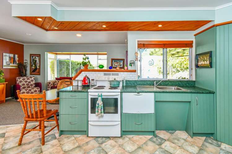 91 Gloria Avenue Te Atatu Peninsula_3