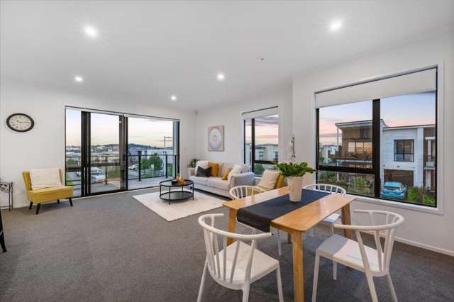 16 Malcolm Calder Road 1626_1