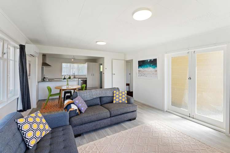 4 Colenso Place Otaki Beach_4