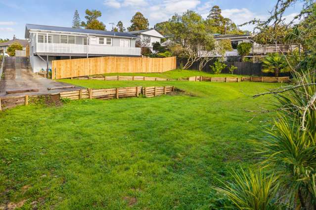 8A Surat Place Glen Eden_4