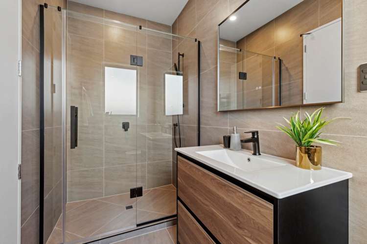 7 Parkland Loop Wainui_12