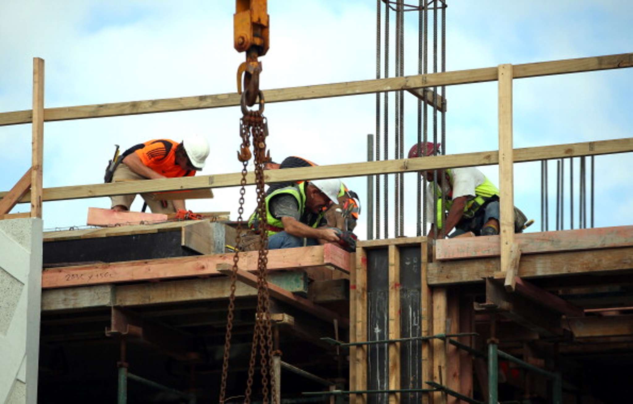Market won't crash - but more apartment projects will be abandoned