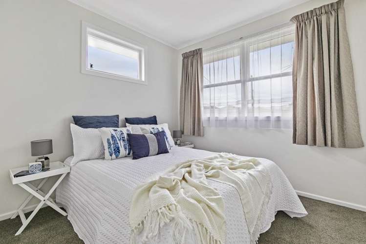 10 Awatere Street Clover Park_12