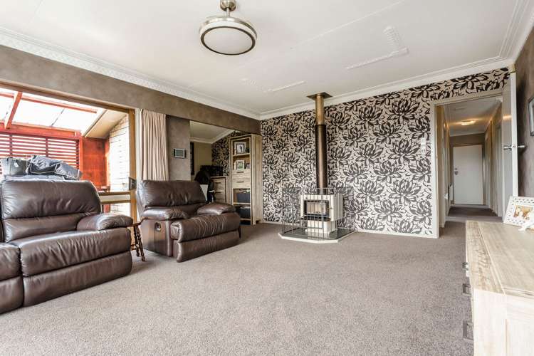 8 Clariton Avenue Green Island_5