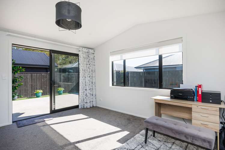 6 Ivy Lane Kelvin Grove_10