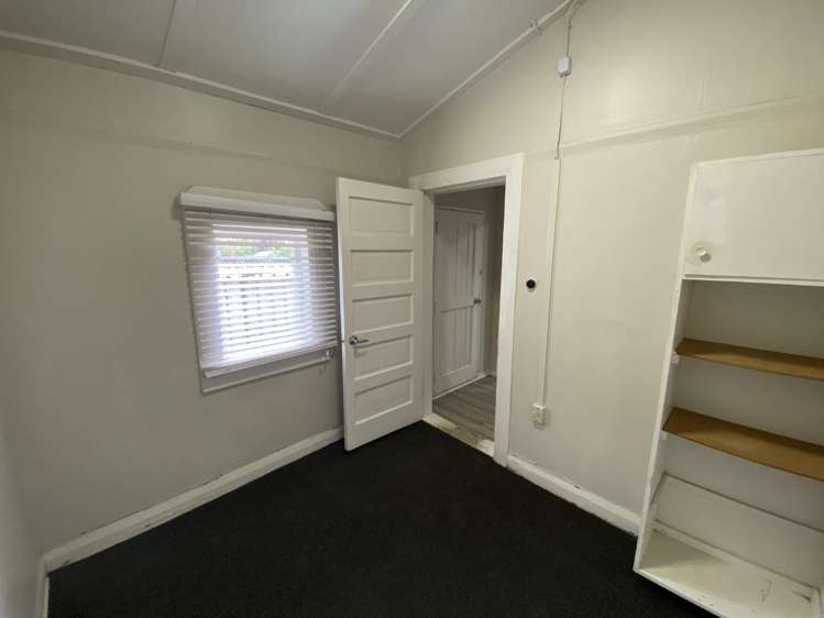 17 Myrtle Street 1074_7