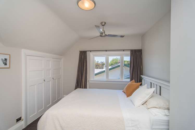 23 Kitchener Square Highfield_13