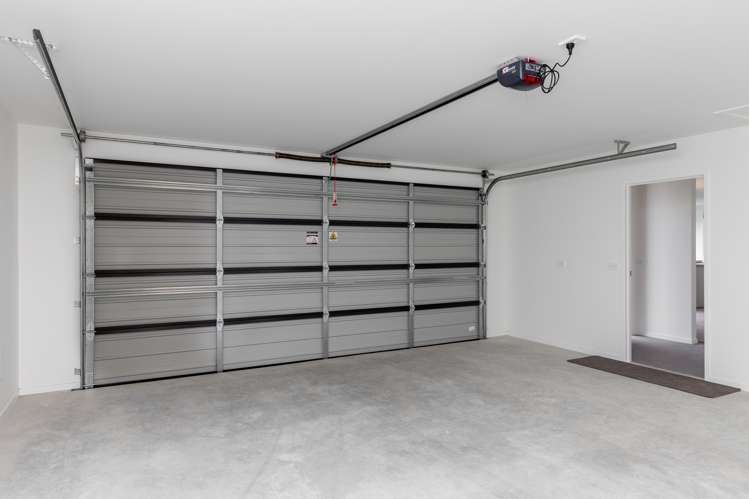 15 Spitfire Drive Burleigh_14