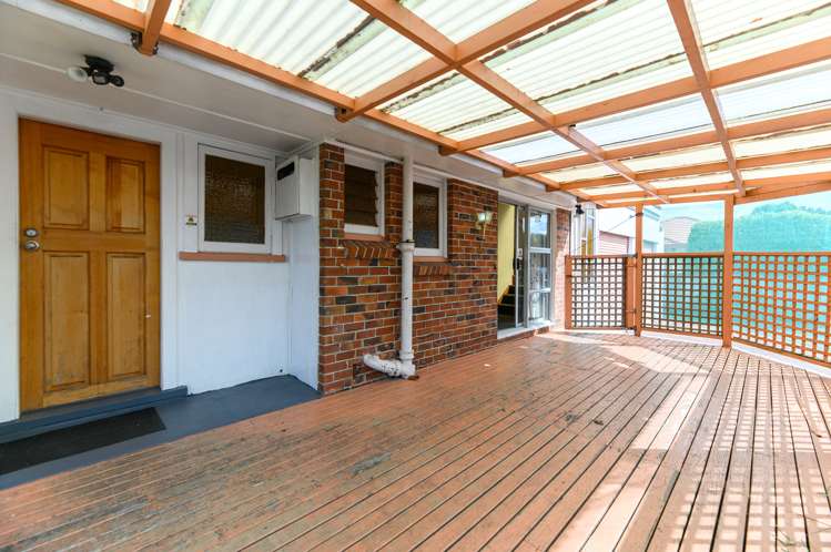 32 Vera Road Te Atatu South_30