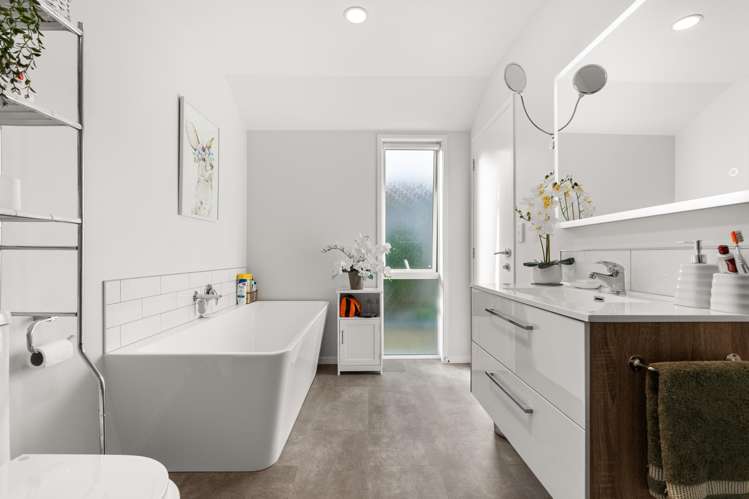 29 Tarata Grove Masterton_9