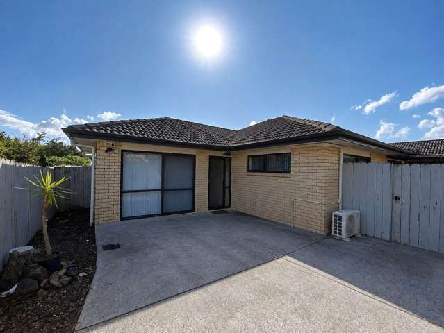 Family home in Flat Bush!