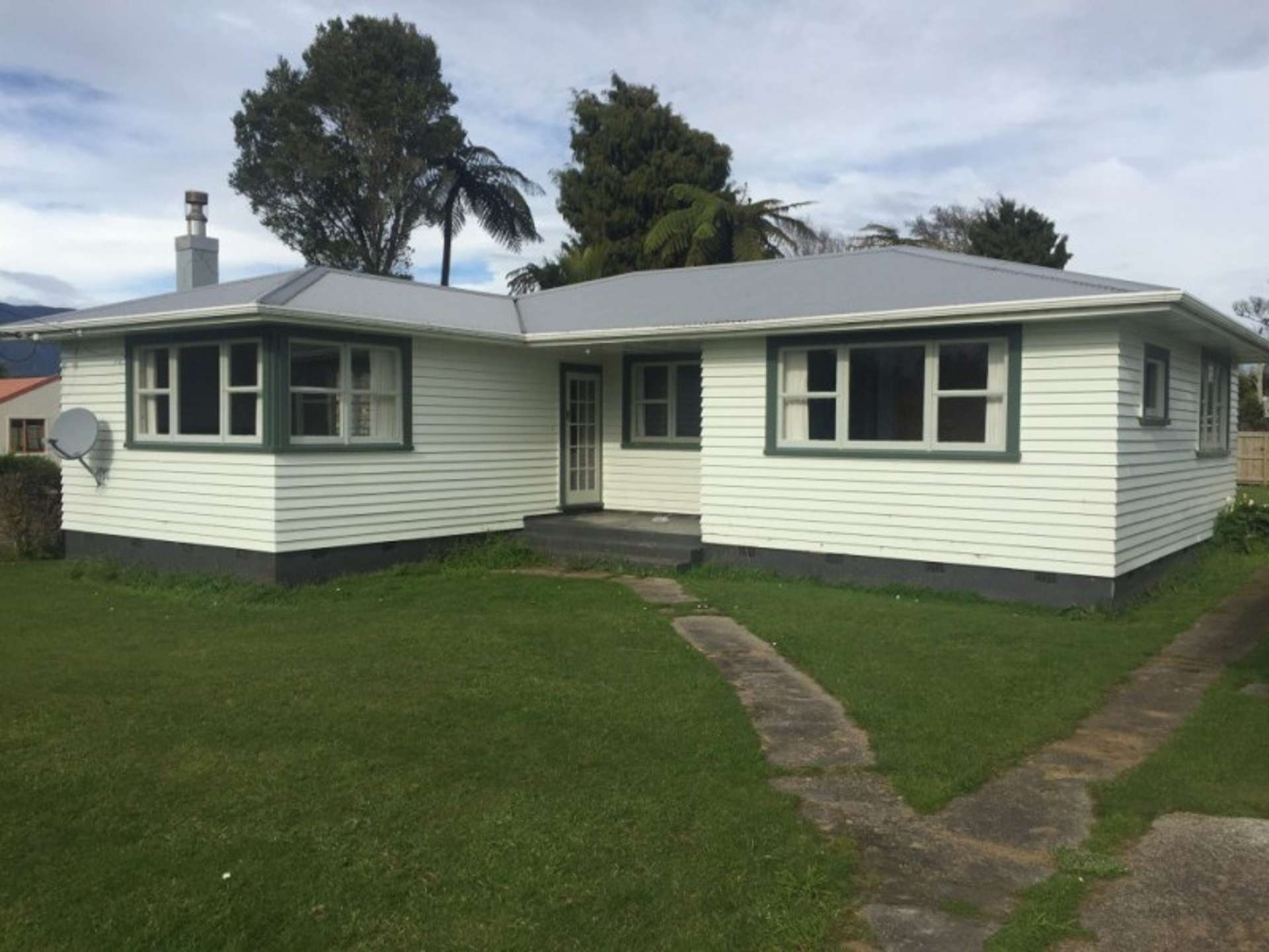 64 Waverley Street Karamea_0