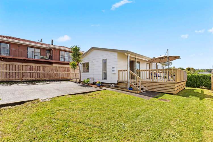 2/22 White Swan Road Mt Roskill_11