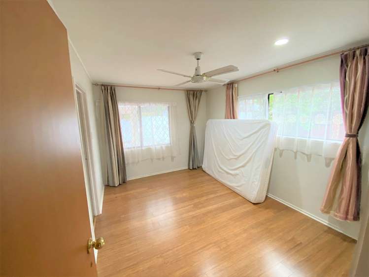 8 Eleanor Place Blockhouse Bay_5