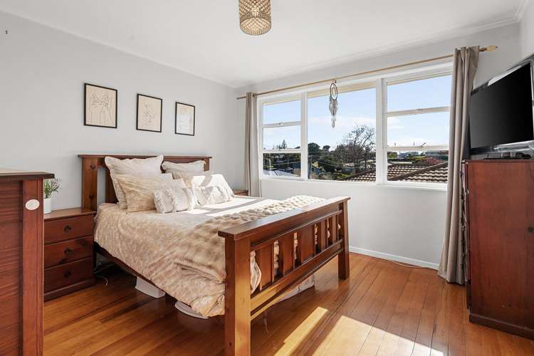 8B Esk Street Parkvale_10