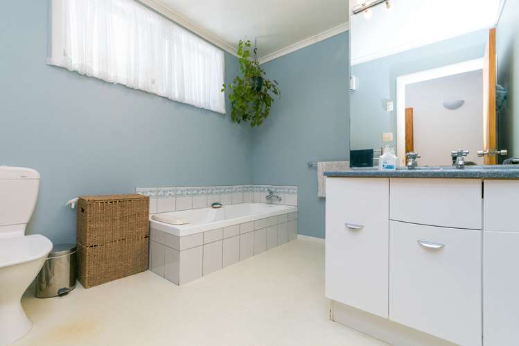 45 Mortimer Terrace Brooklyn_9