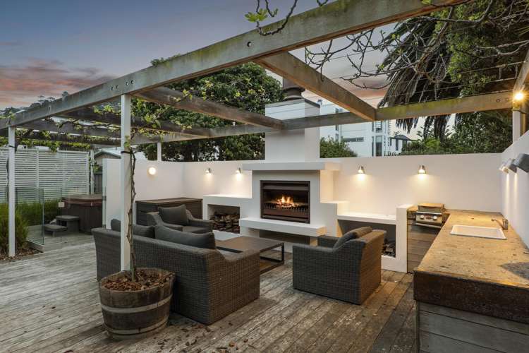 2 Burgess Street Sumner_35