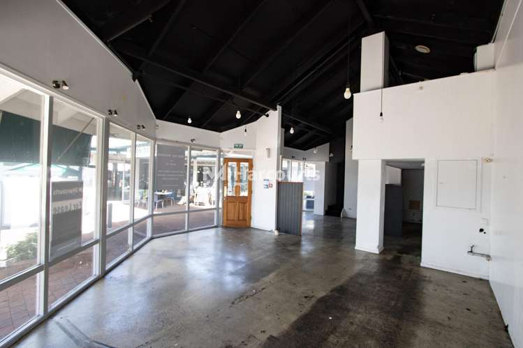 Shop 1/376-378 Beach Road Mairangi Bay_3