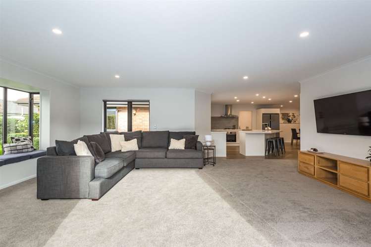 14 Amoka Crescent Parklands_5