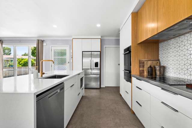 1100 Allenby Street Akina_3