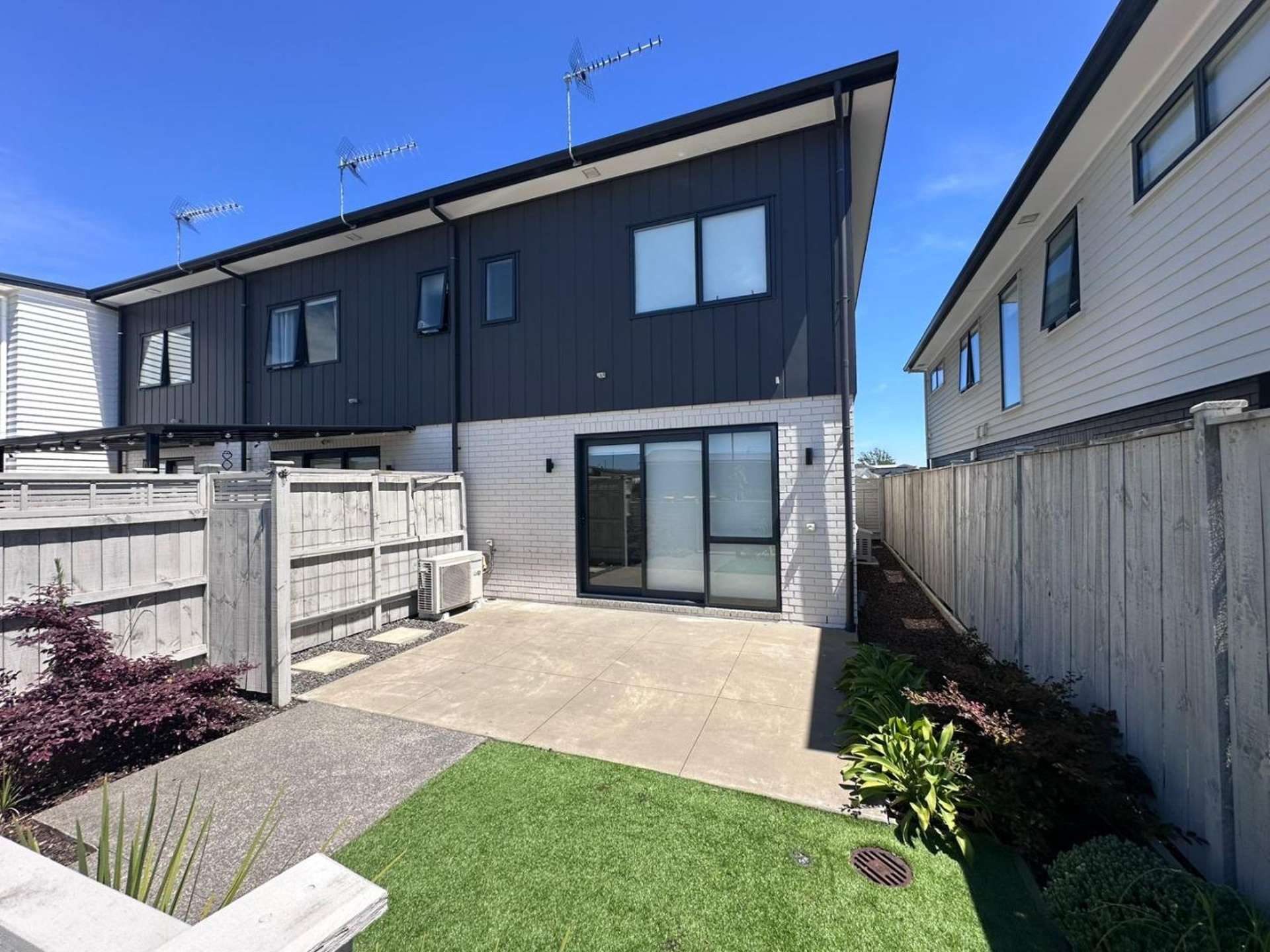 6 Gosper Road 1653_0