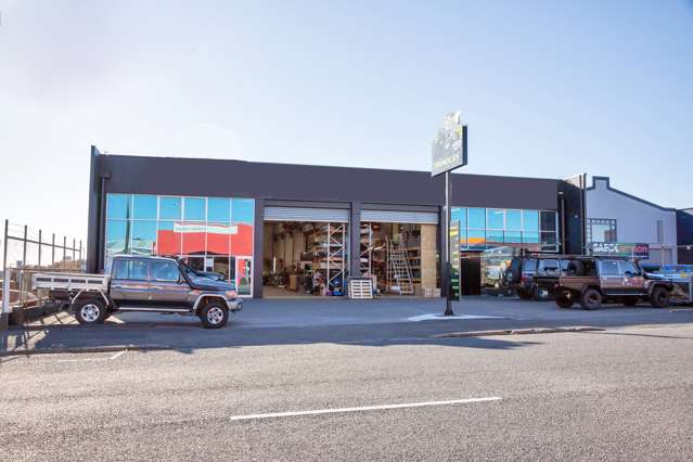 Prime automotive/trade retail precinct