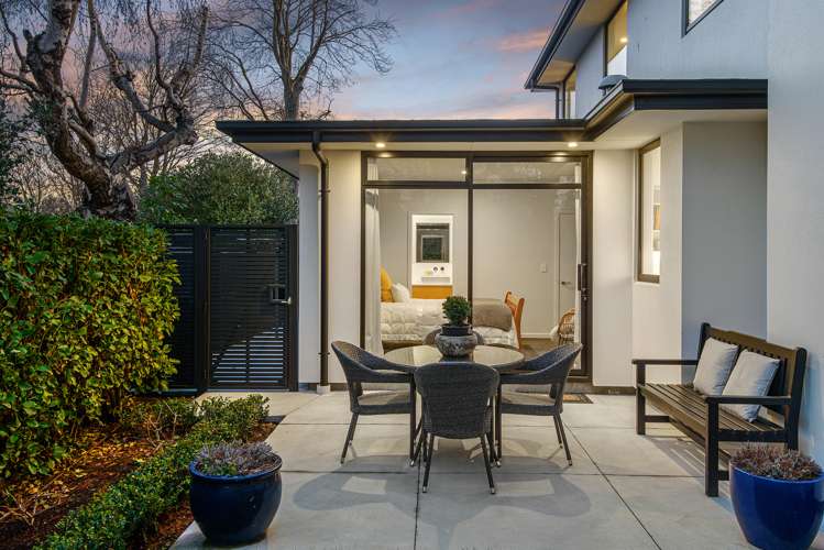 7 Campana Lane Saint Albans_19