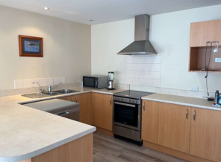 17 Bowen Street_2