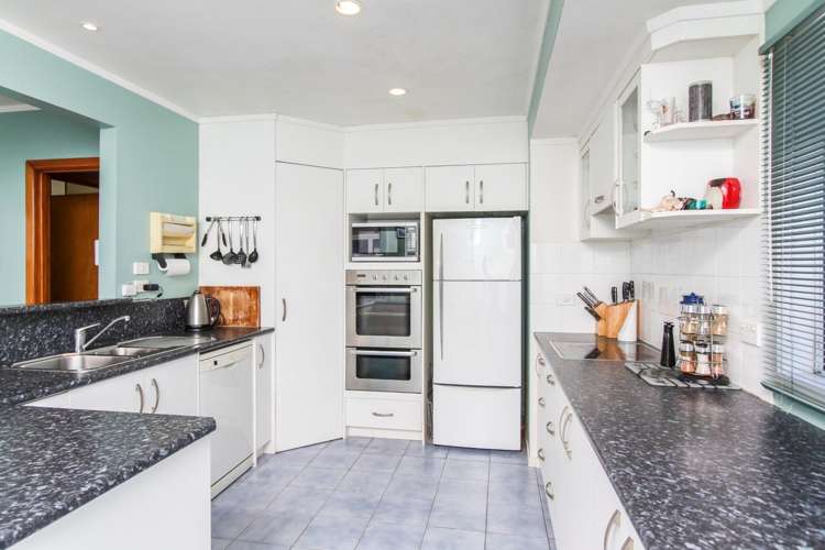 38 Hilling Street Titirangi_5