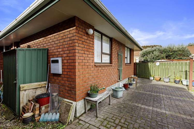2/12 Birch Street Hutt Central_18