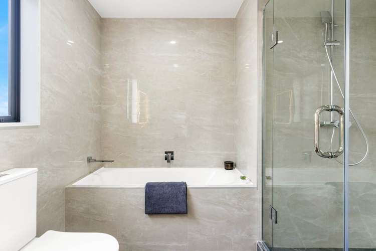 14A Tory Street Mt Roskill_21