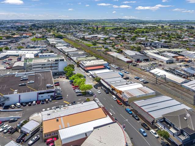 2/81 O'Shannessey Street Papakura_2