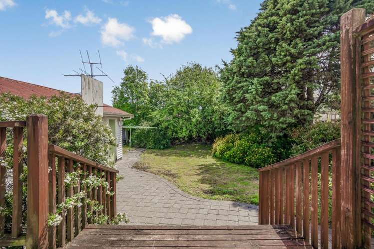 66 Wainuiomata Road Wainuiomata_17