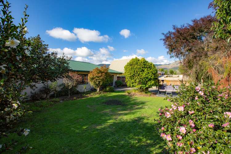 26 Maple Crescent Richmond_14