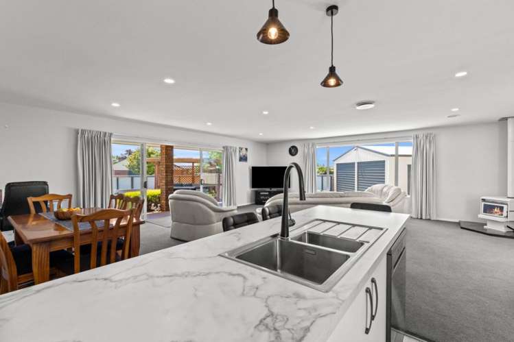 10 Temple Mews Renwick_6