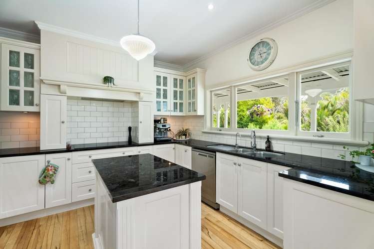 16 Scenic Drive Titirangi_7