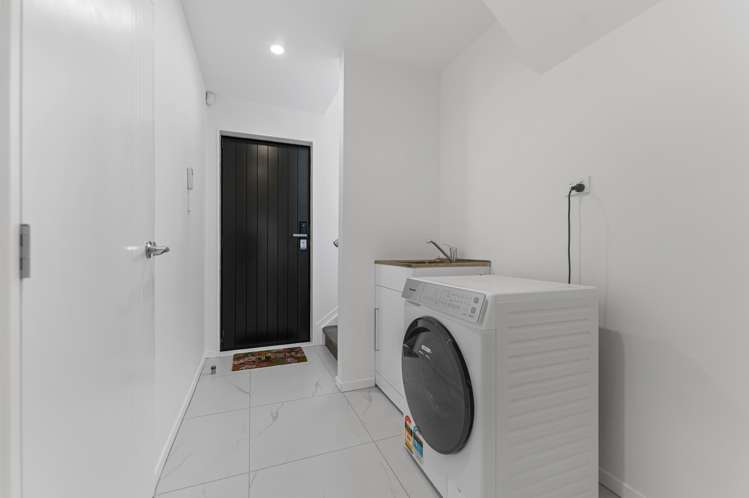 29d Rata Street New Lynn_16