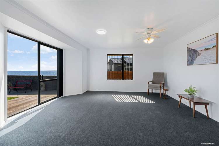 30a Crispe Road Clarks Beach_9