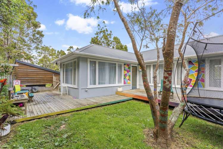 57 Kauri Point Road Laingholm_3